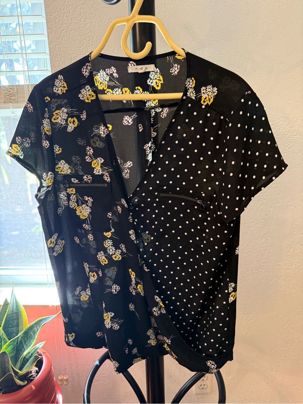 Maurices Mixed Print Floral Polka Dot Kimono Blouse Zip Pockets, Medium